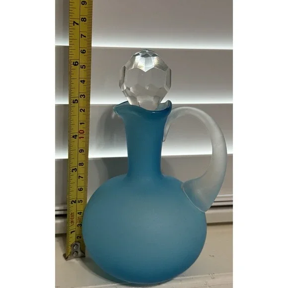 Cruet Blue Satin Finish Glass Clear Stopper Elegant Cottagecore - Picture 6 of 6